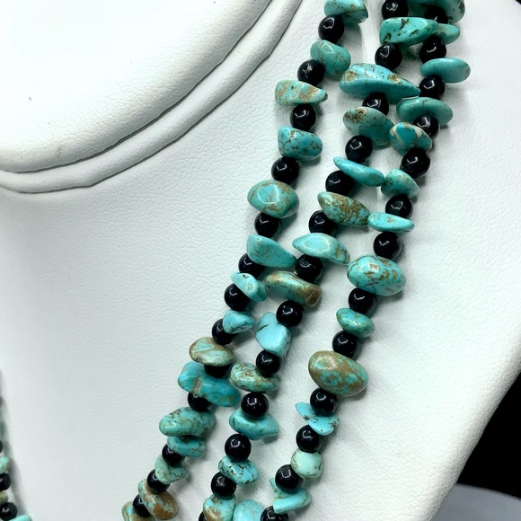 🌺SOLD Vintage Turquoise & Onyx Necklace - Picture 12 of 15